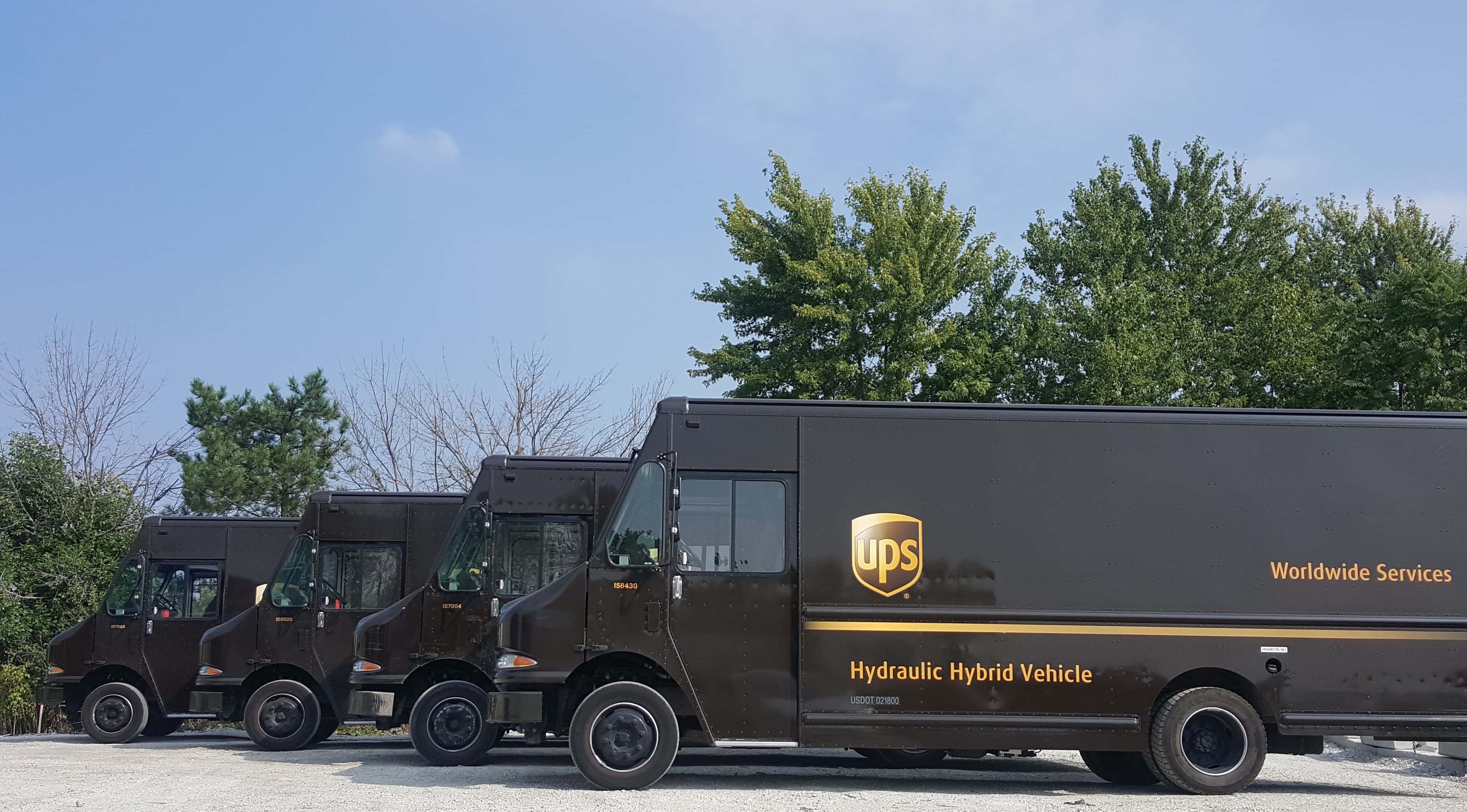 UPS Fleet Adds 50 Lightning Hybrids Hydraulic Trucks NGT News