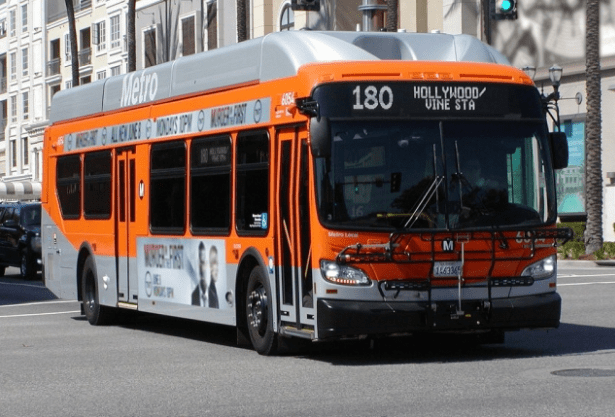 Order Complete: LA Metro Receives 900th New Flyer CNG Bus - NGT News