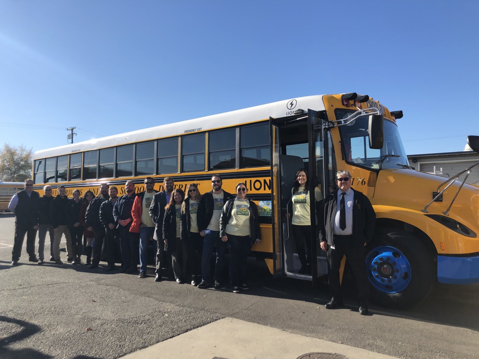 School District Puts Lion Electric Buses into Service - NGT News